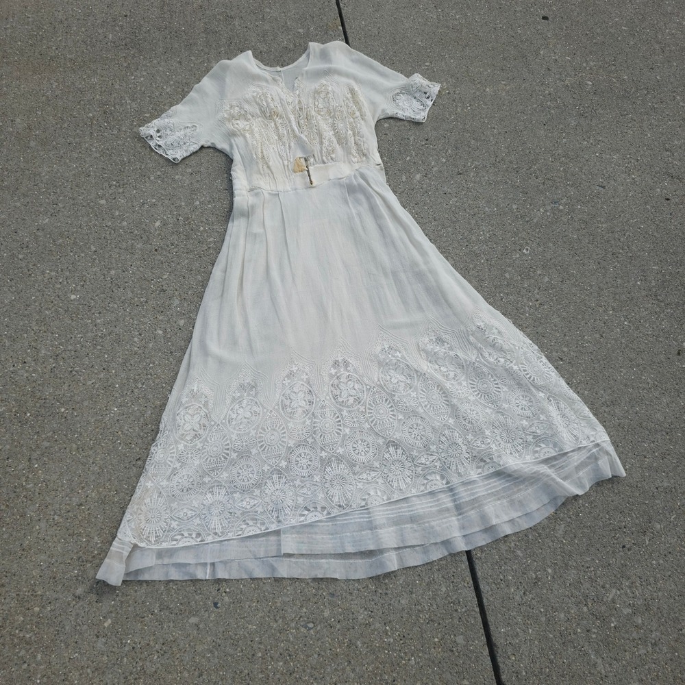 Antique 1900s Edwardian White Cotton Lawn Tea Dress Lace Gown Hi-Low Victorian - Picture 3 of 16